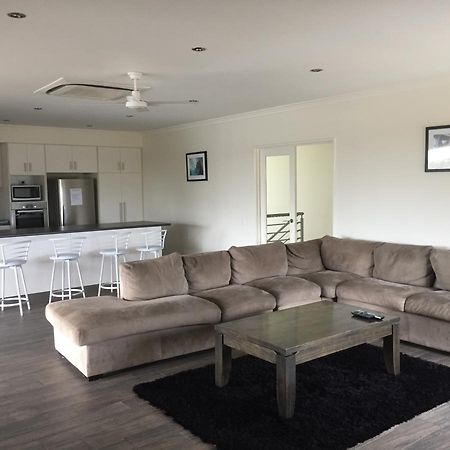 Blue Sky Apartment Джуриън Бей Екстериор снимка