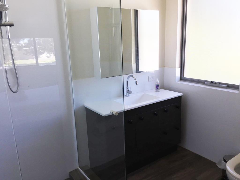 Blue Sky Apartment Джуриън Бей Екстериор снимка